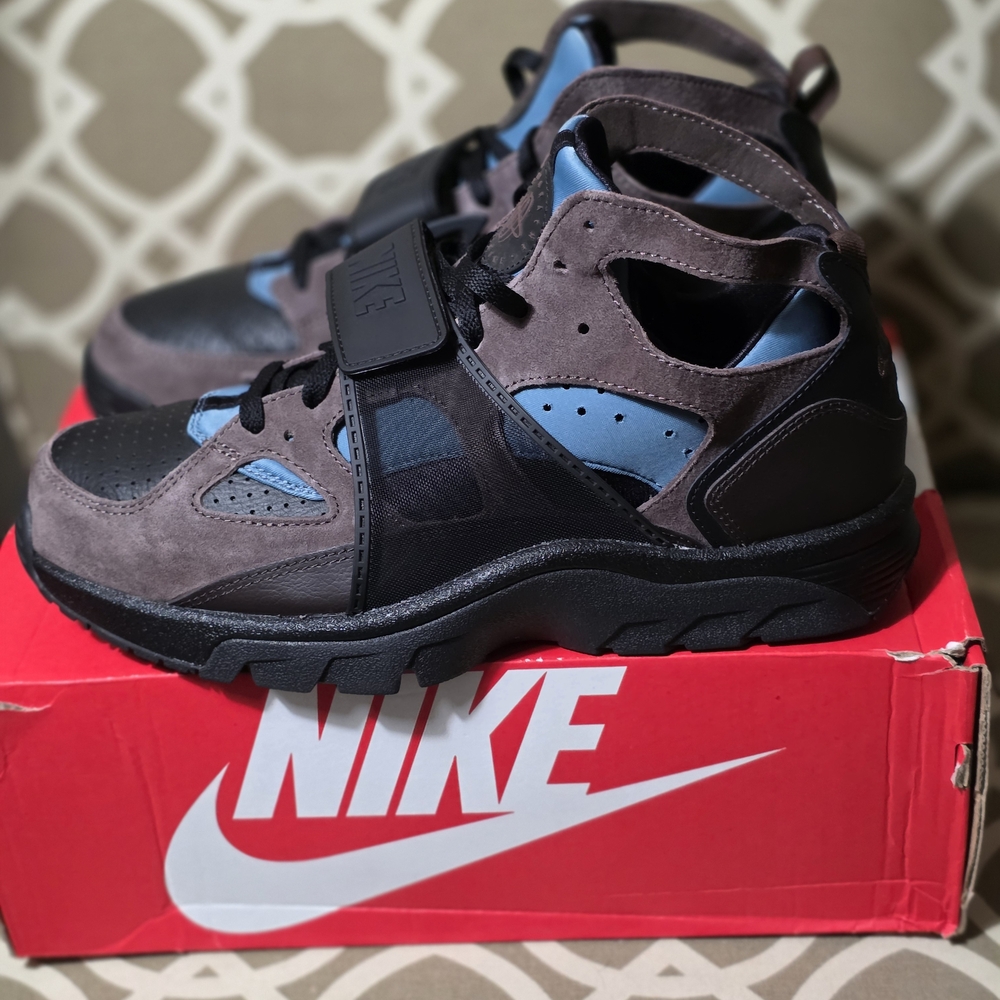 Nike Air Trainer Hurache  Black and Baroque Brown Sneakers